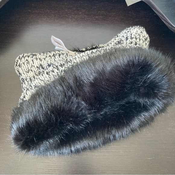 Banana Republic black and grey faux fur snood - Picture 1 of 2